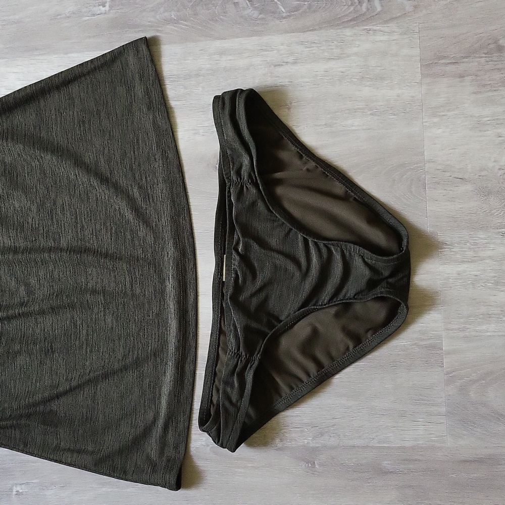 Mossimo Dark Green Swim suit Women" size L top & M bottom - Picture 3 of 7